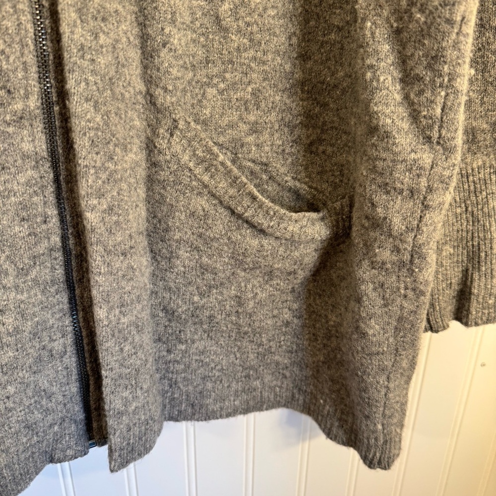 Ellen Tracy 100% Wool Oversized Full Zip Up Long Cardigan Gray Size Medium - Picture 6 of 14